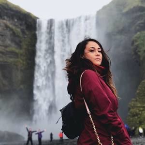 Meet your Posher, Anna